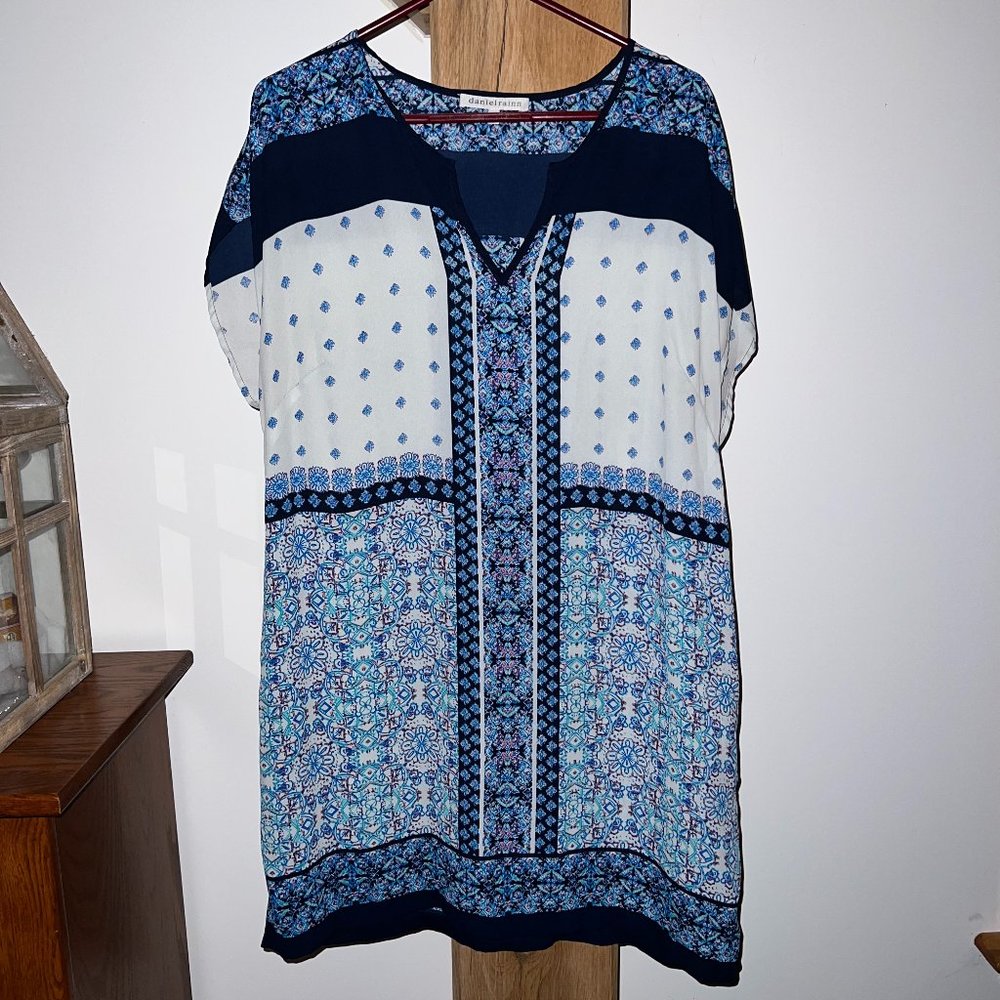 Daniel Rainn dress Sz L